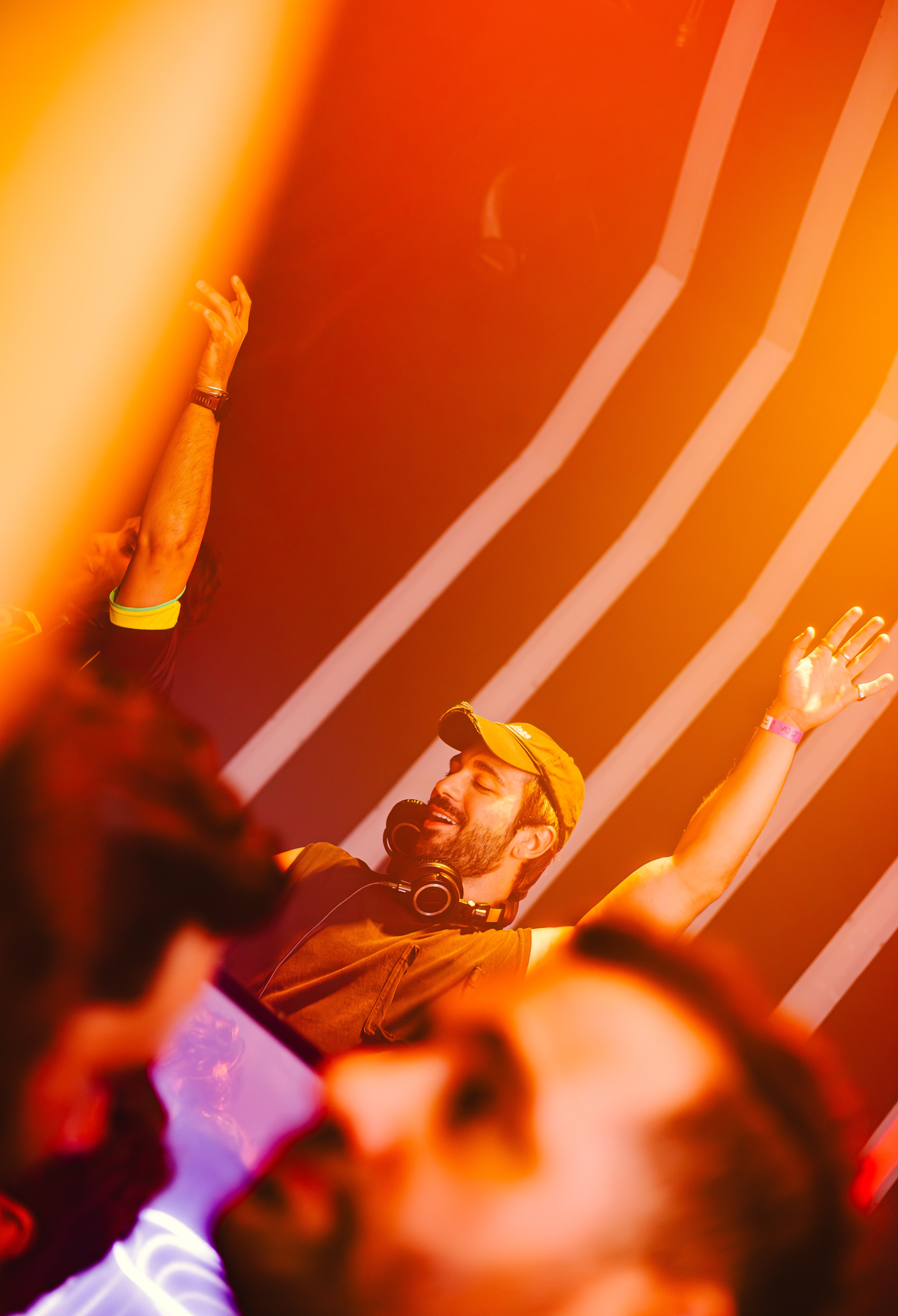Clubs & Festivais — apresentação 3